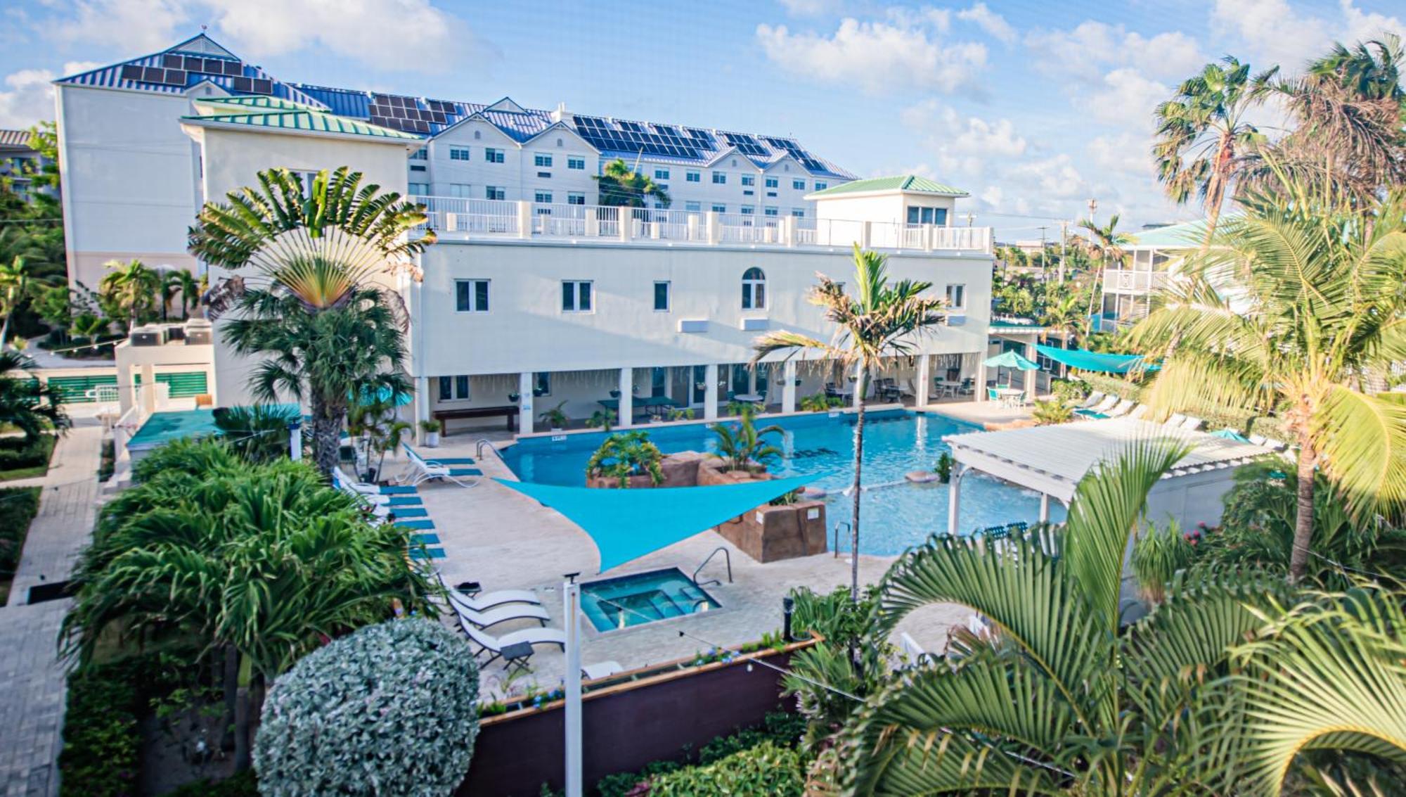 Seven Mile Beach Resort ジョージ・タウン エクステリア 写真
