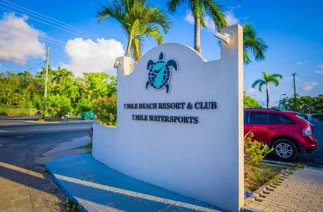 Seven Mile Beach Resort ジョージ・タウン エクステリア 写真